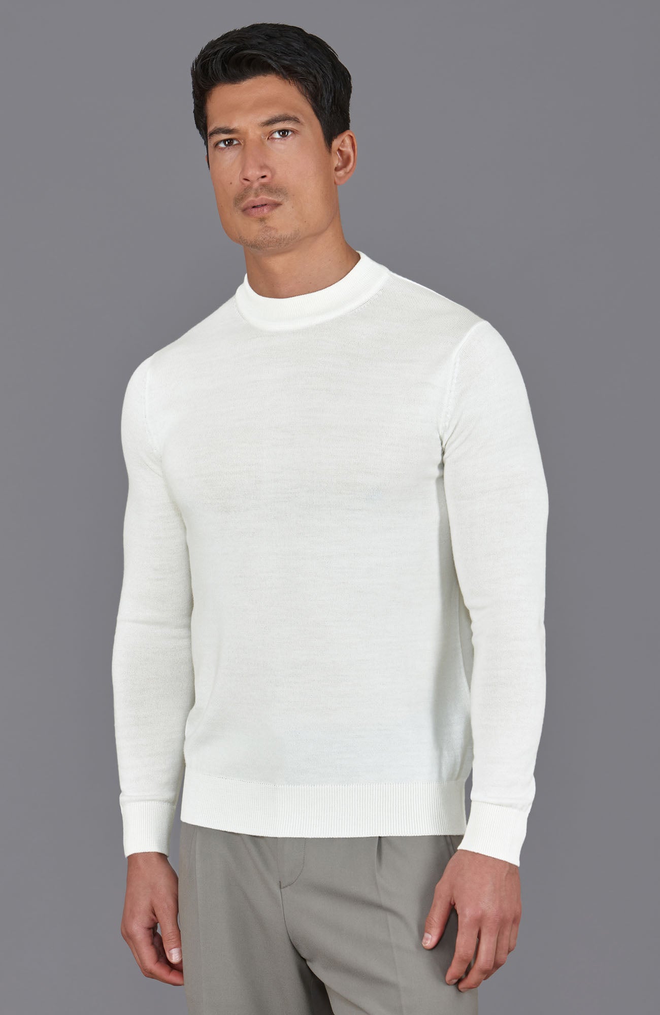 M made in Italy White high quality turtleneck pullover sweater