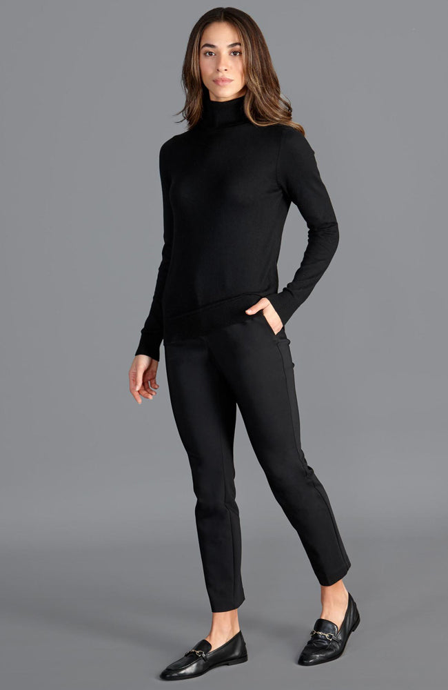 Black roll neck jumper womens hotsell