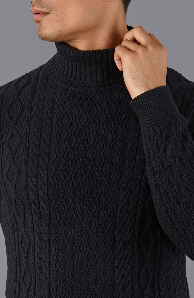 Men's black cable 2025 knit turtleneck sweater