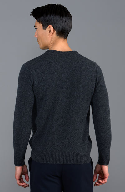 mens winter made in England v neck lambs wool quality jumper