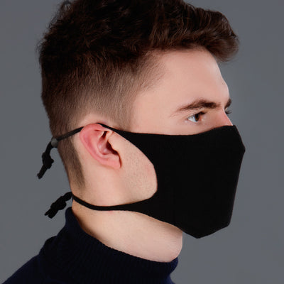 black comfortable mask with adjustable fit